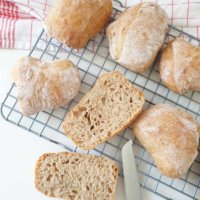 Almweck - hearty German bread rolls