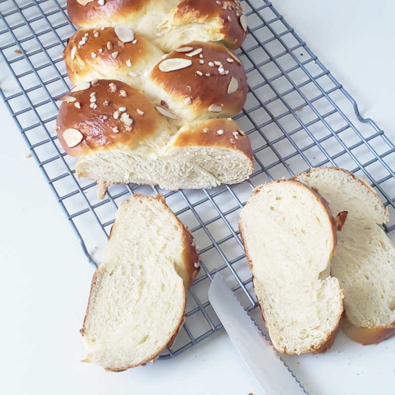 German Hefezopf sliced on rack - made by BREADISTA